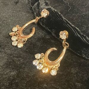 VTG paisley rhinestone earrings